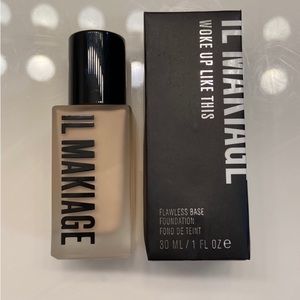 IL Makiage Woke Up Like This 010 Flawless Foundation, new.